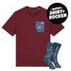 Nordsee Outfit: Dunkelrotes Shirt mit blauer Nordsee Brusttasche und dazu passenden blauen Socken mit Leuchtturm Motiv